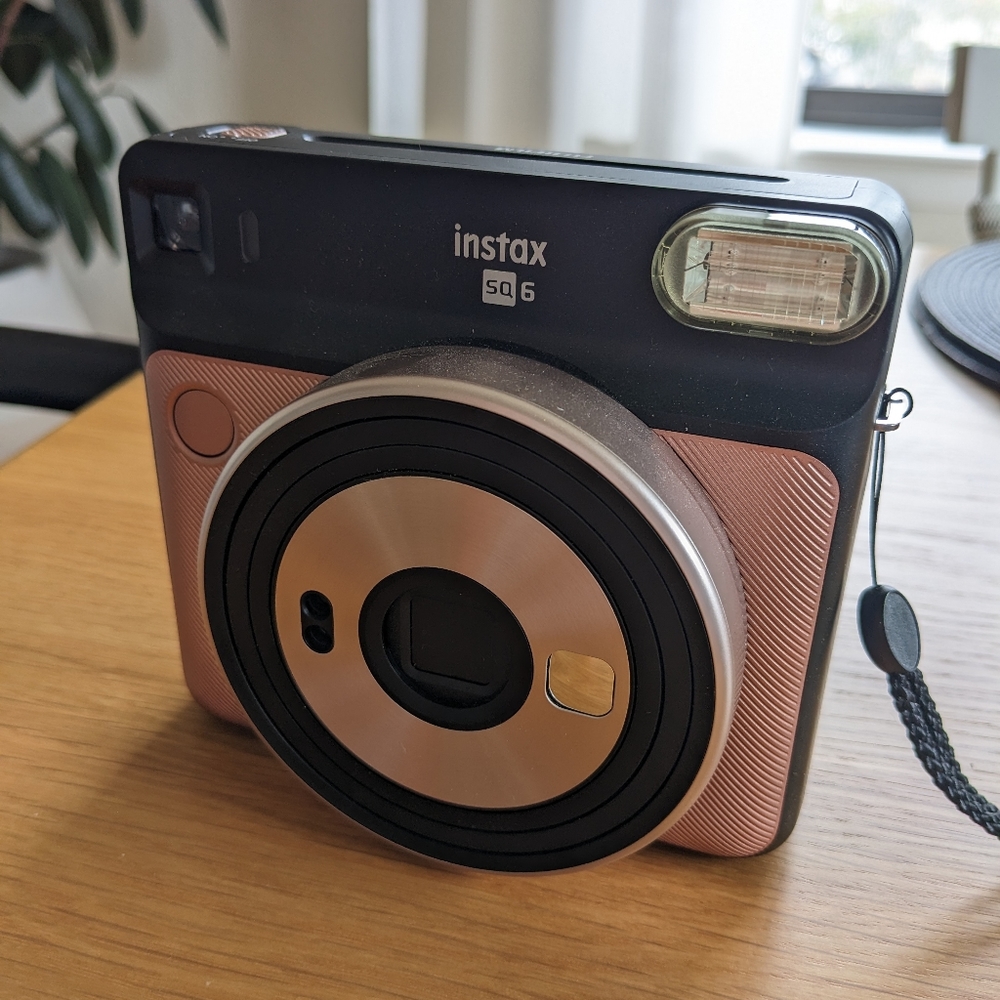 ✨Fujifilm Instax Square SQ6 - Instant Film Camera - Blush Gold, Excellent ✨